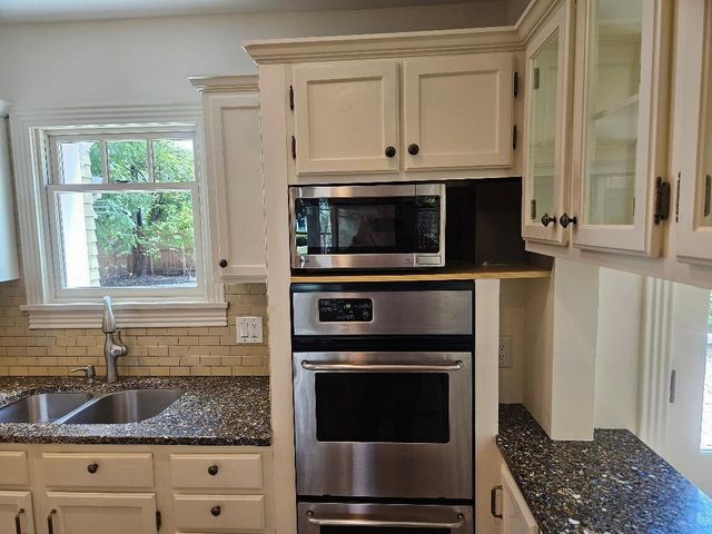 2709 Albans Road, West University Place, TX 77005