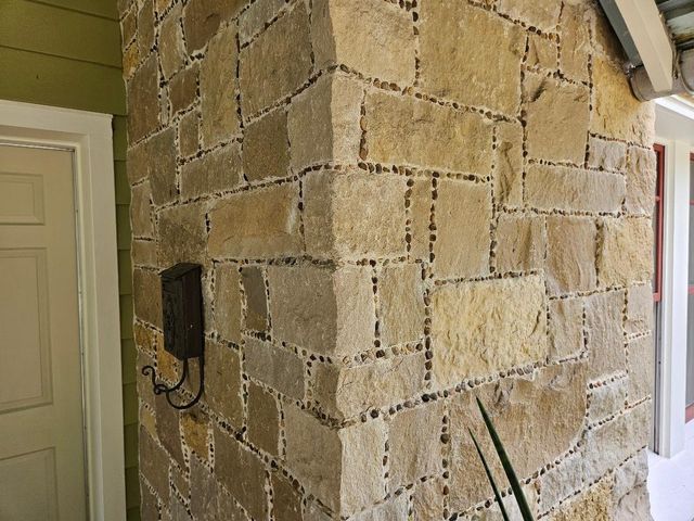 2709 Albans Road, West University Place, TX 77005