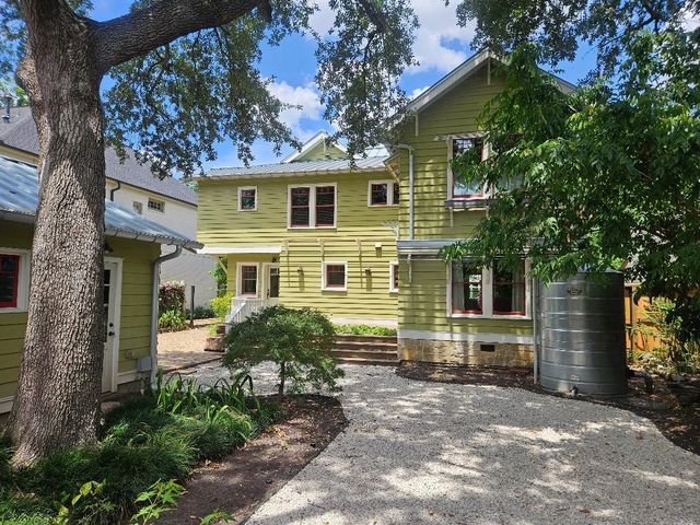 2709 Albans Road, West University Place, TX 77005