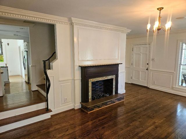 2709 Albans Road, West University Place, TX 77005