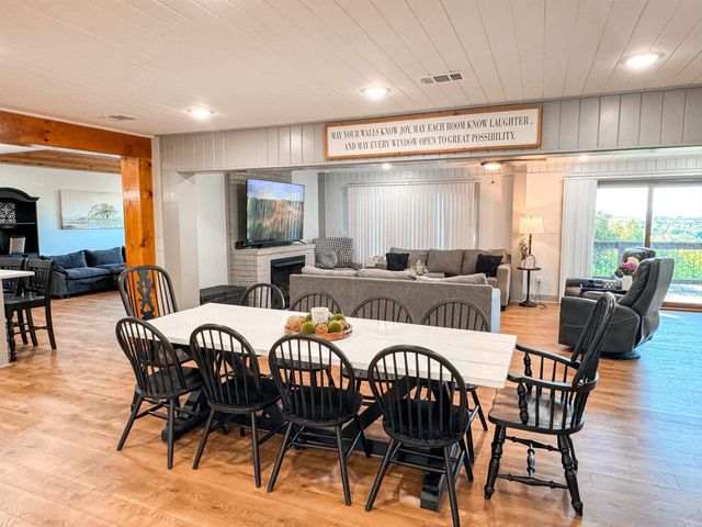 3192 W Country Club Road, Searcy, AR 72143