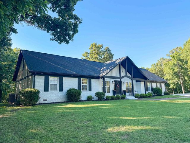 3192 W Country Club Road, Searcy, AR 72143