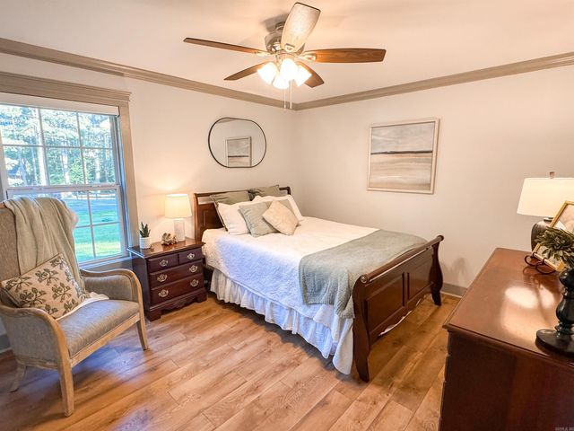 3192 W Country Club Road, Searcy, AR 72143
