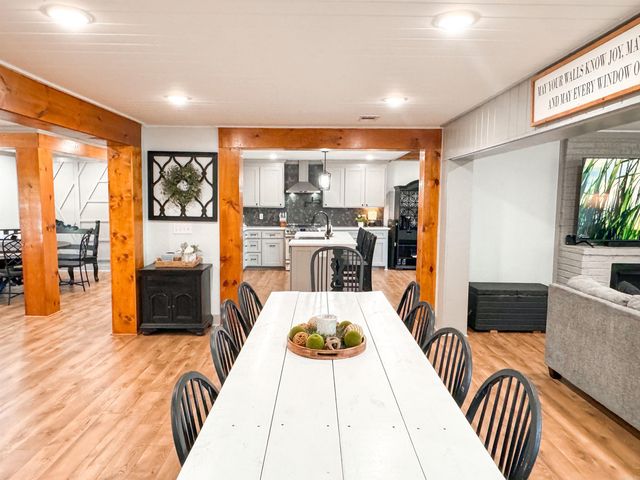 3192 W Country Club Road, Searcy, AR 72143