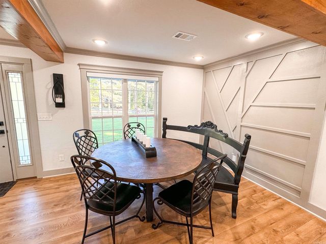 3192 W Country Club Road, Searcy, AR 72143
