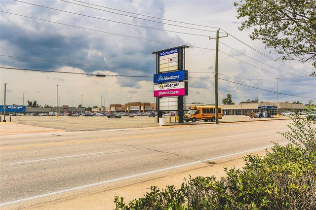 4058 Ryan Street 200, Lake Charles, LA 70605