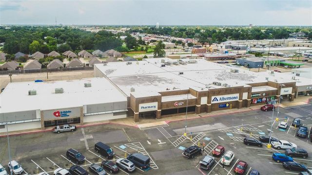 4058 Ryan Street 200, Lake Charles, LA 70605