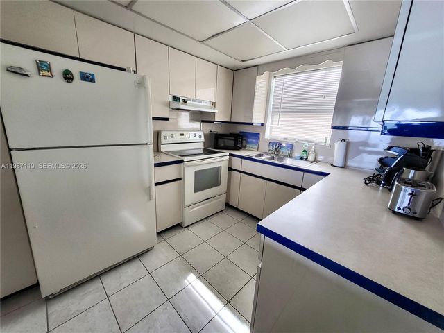 1750 S Ocean Blvd 509E, Lauderdale By The Sea, FL 33062