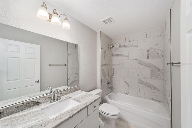 9692 N EMELLIA AVENUE, Citrus Springs, FL 34433