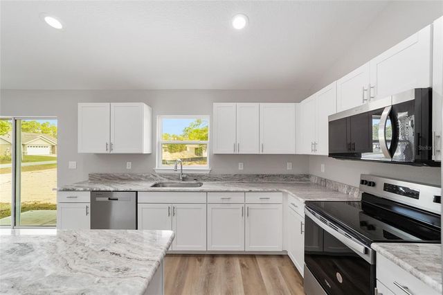 9692 N EMELLIA AVENUE, Citrus Springs, FL 34433