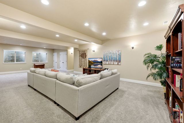 495 E 475 S, Centerville, UT 84014