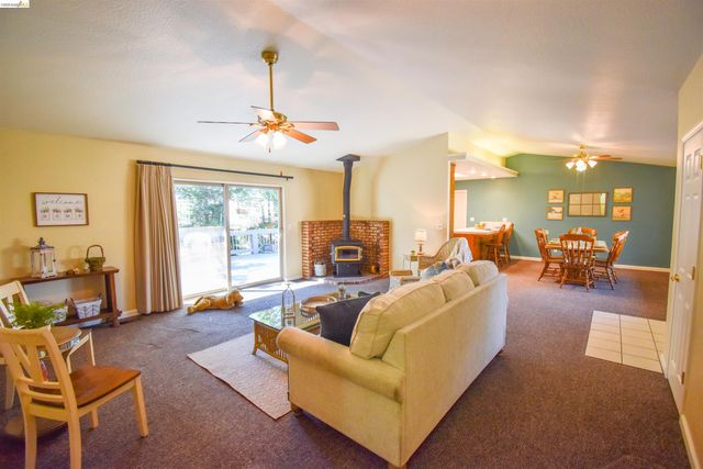 14717 Deon Dr, Sonora, CA 95370