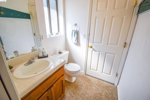 14717 Deon Dr, Sonora, CA 95370