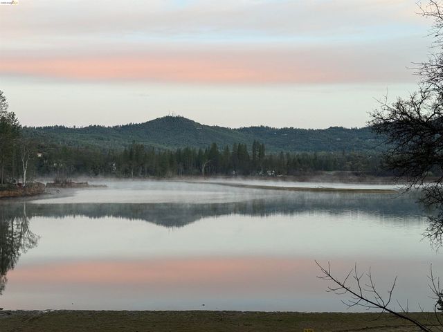 14717 Deon Dr, Sonora, CA 95370