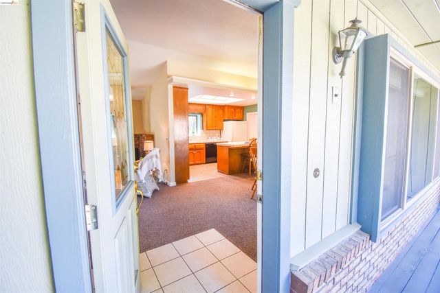 14717 Deon Dr, Sonora, CA 95370