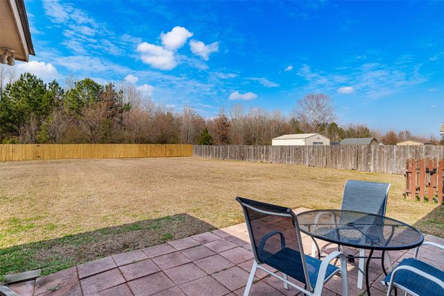 9886 Freedoms Way, Keithville, LA 71047