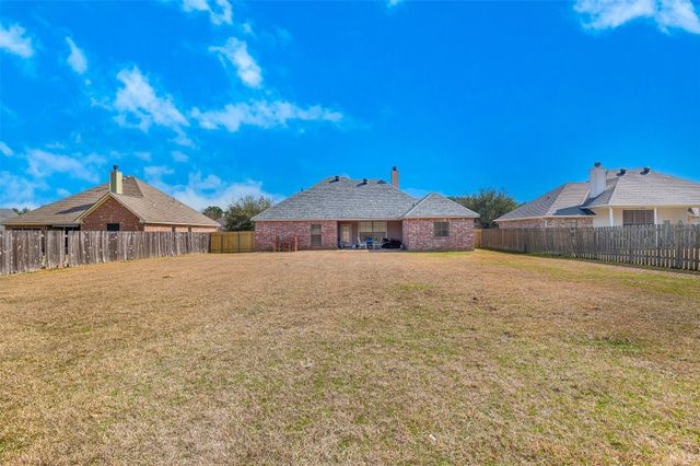 9886 Freedoms Way, Keithville, LA 71047