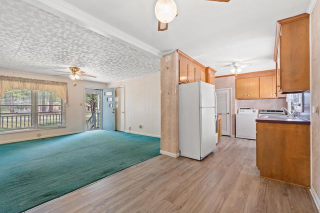 1623 Sherwood Dr., Conway, SC 29526