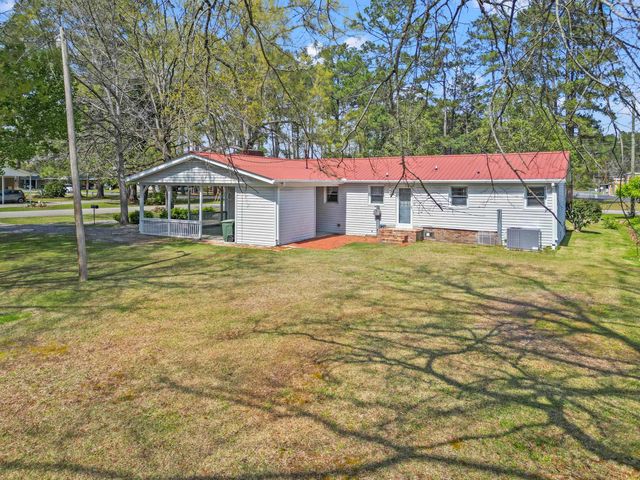 1623 Sherwood Dr., Conway, SC 29526