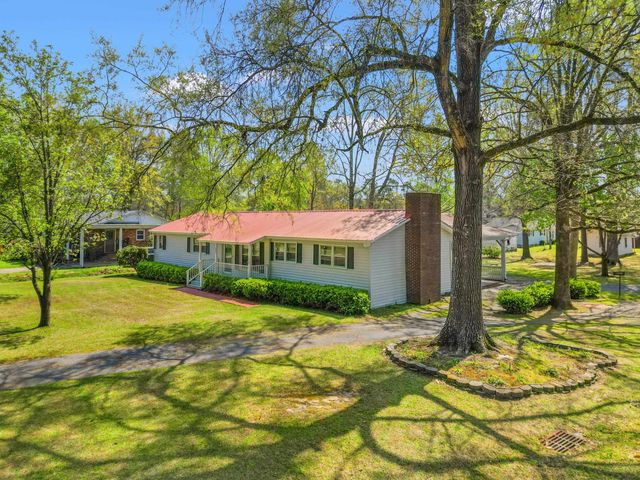 1623 Sherwood Dr., Conway, SC 29526