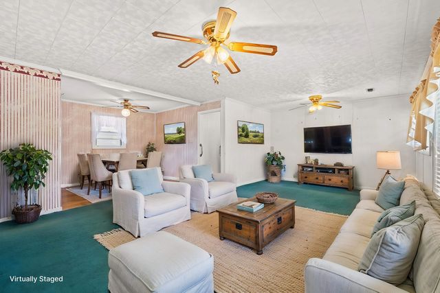 1623 Sherwood Dr., Conway, SC 29526
