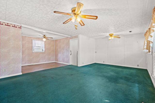 1623 Sherwood Dr., Conway, SC 29526