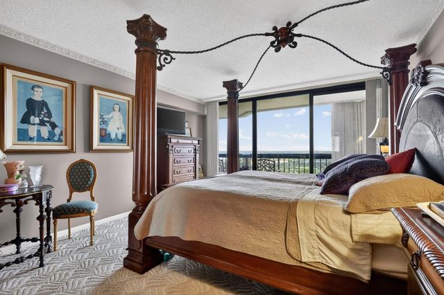1900 Consulate Place 1705, West Palm Beach, FL 33401