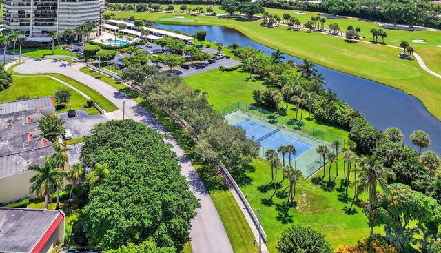 1900 Consulate Place 1705, West Palm Beach, FL 33401