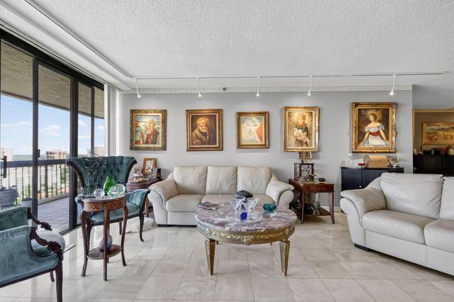 1900 Consulate Place 1705, West Palm Beach, FL 33401