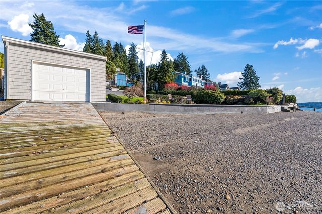 710 42nd Avenue NW, Gig Harbor, WA 98335