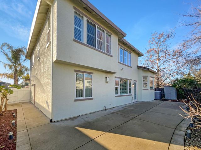 10921 Pelara Ct, Rancho Cordova, CA 95670
