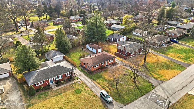 8808 Michael Edward Dr, Louisville, KY 40291