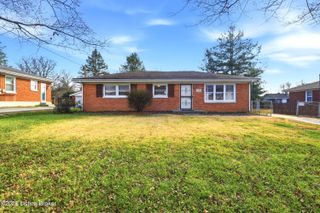 8808 Michael Edward Dr, Louisville, KY 40291