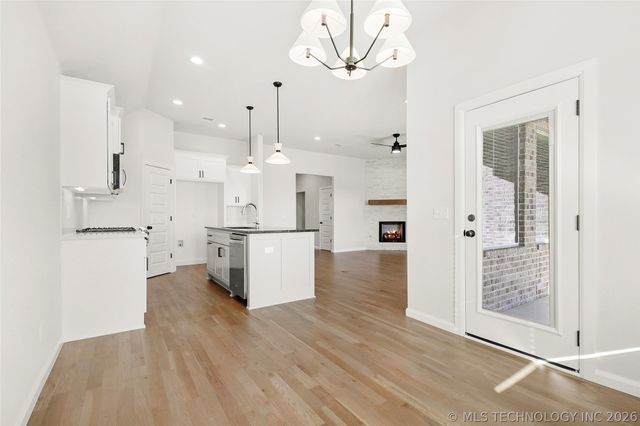 1203 N Elder Avenue, Broken Arrow, OK 74012