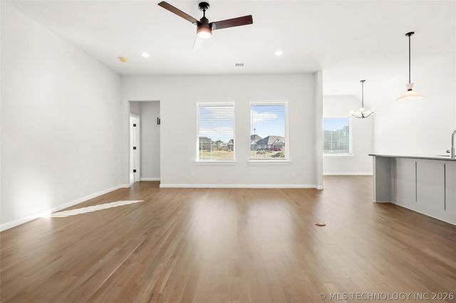 1203 N Elder Avenue, Broken Arrow, OK 74012