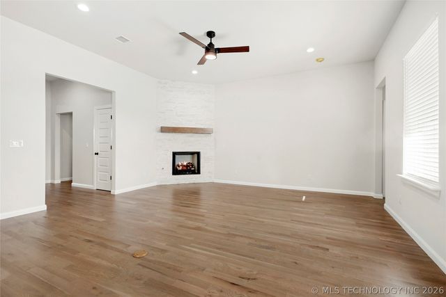 1203 N Elder Avenue, Broken Arrow, OK 74012