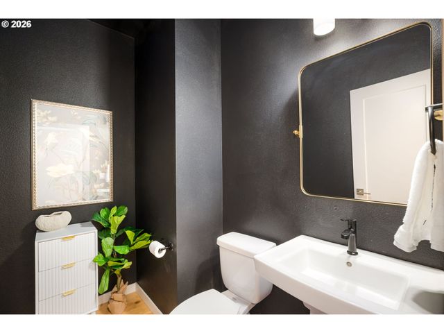 4222 N KERBY Ave, Portland, OR 97217