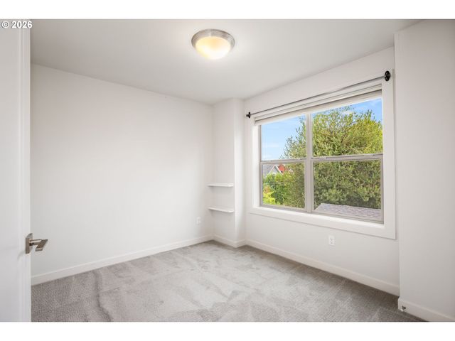 4222 N KERBY Ave, Portland, OR 97217