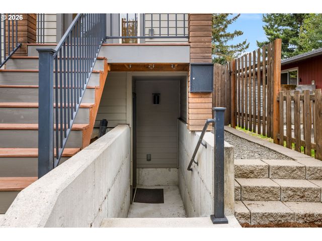 4222 N KERBY Ave, Portland, OR 97217