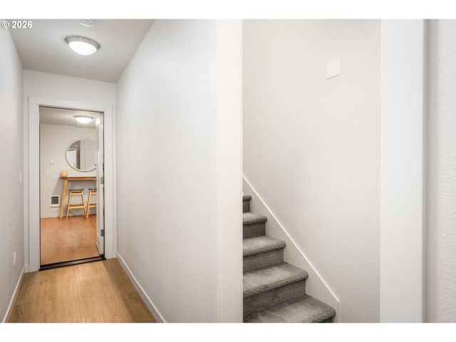 4222 N KERBY Ave, Portland, OR 97217