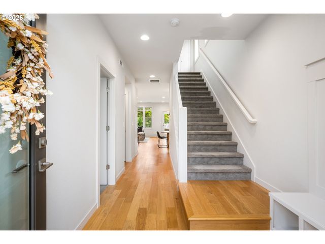 4222 N KERBY Ave, Portland, OR 97217
