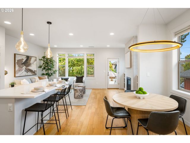 4222 N KERBY Ave, Portland, OR 97217