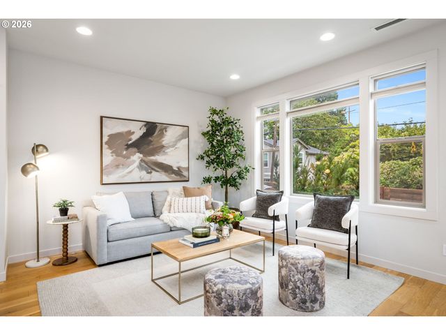 4222 N KERBY Ave, Portland, OR 97217