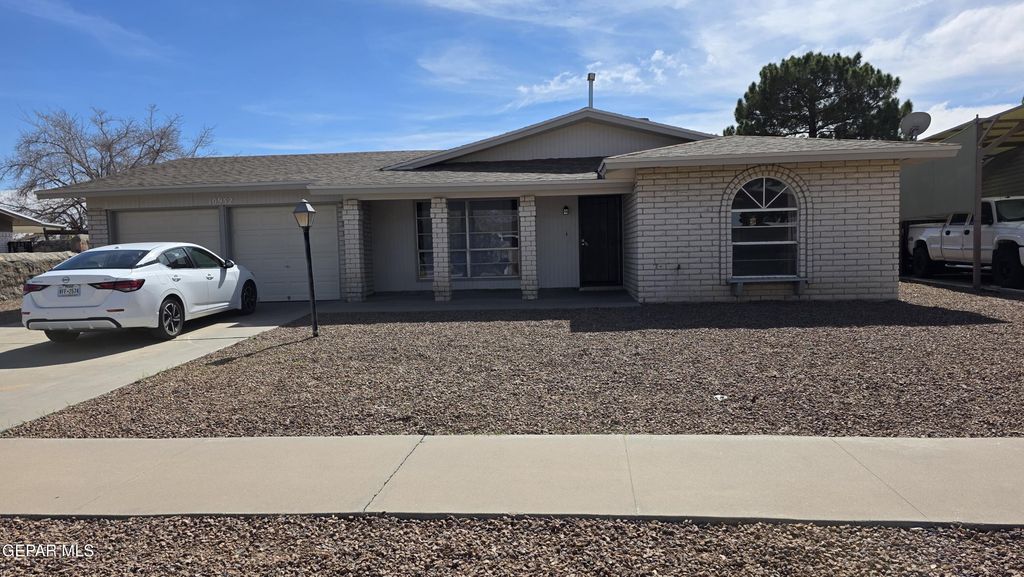 10932 GEORGE ARCHER Drive, El Paso, TX 79936