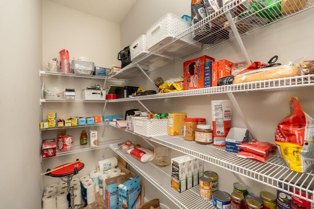 1716 Rainier Drive, Shakopee, MN 55379