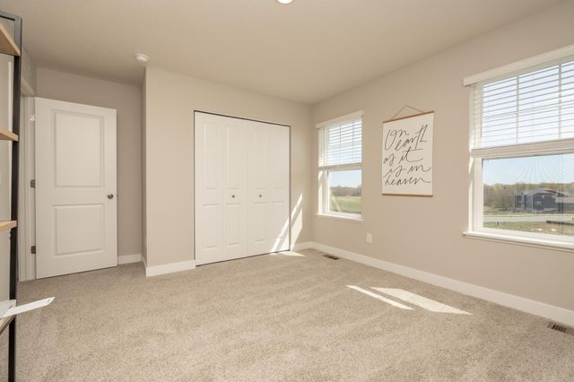 1716 Rainier Drive, Shakopee, MN 55379