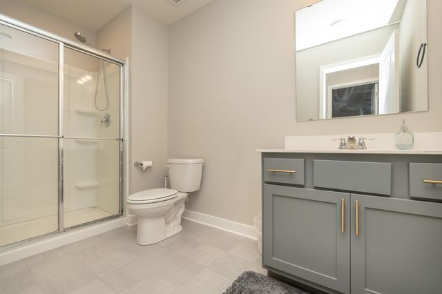 1716 Rainier Drive, Shakopee, MN 55379