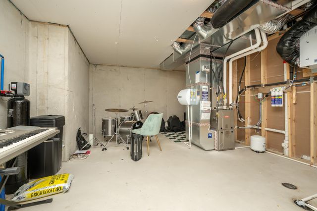 1716 Rainier Drive, Shakopee, MN 55379