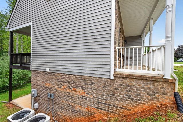 1198 Crest Ridge Drive, Bedford, VA 24523