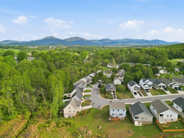 1198 Crest Ridge Drive, Bedford, VA 24523